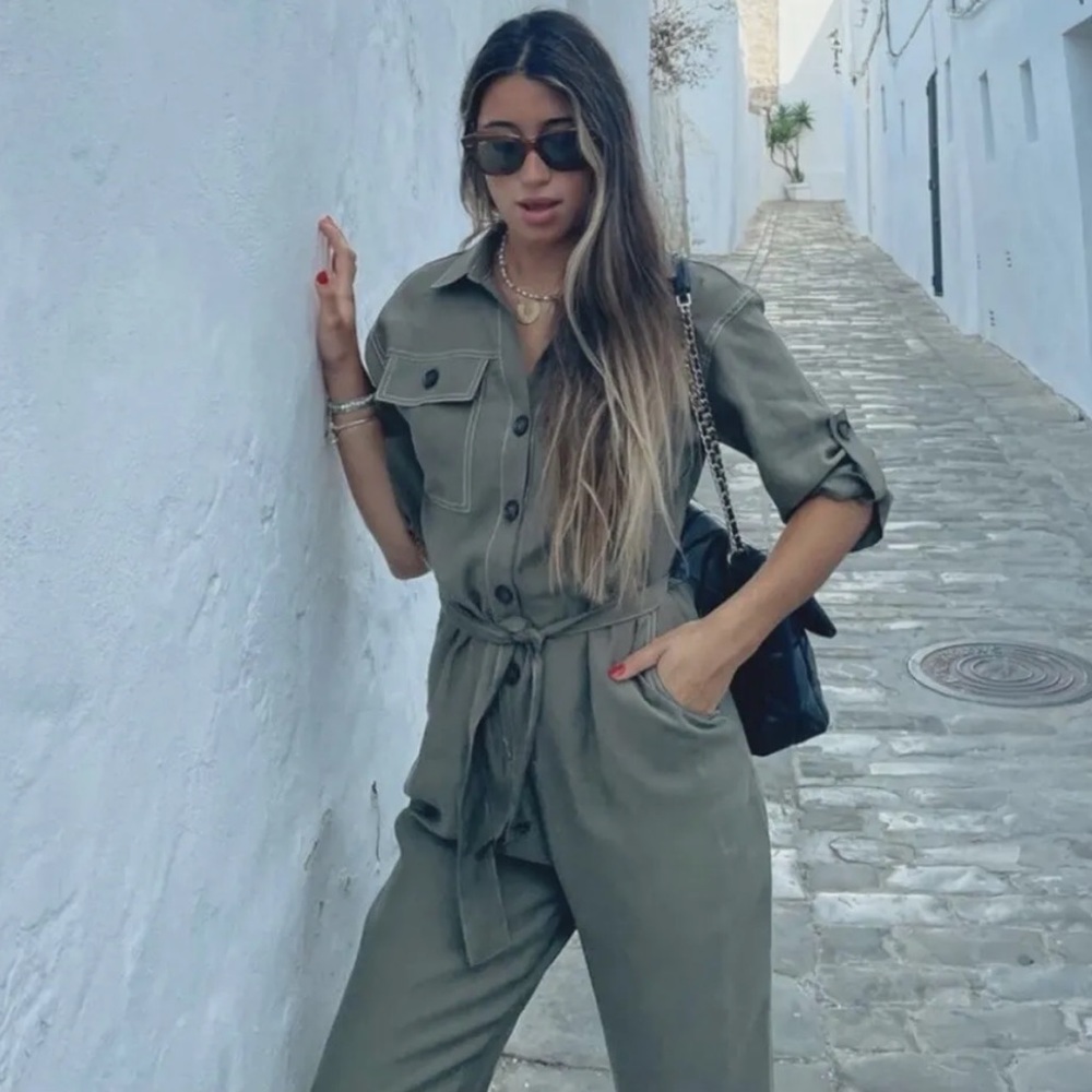 Zara JUMPSUIT W/ CONTRASTING TOPSTITCHING Button up Long Sleeve Pockets Belt NEW
